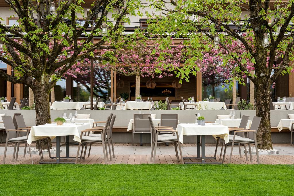 Genussdorf Gmachl - Hotel & Spa Бергхайм Экстерьер фото