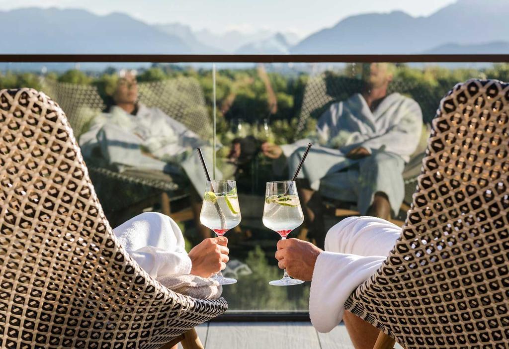 Genussdorf Gmachl - Hotel & Spa Бергхайм Экстерьер фото